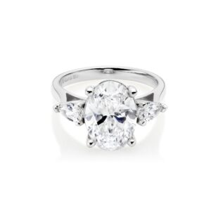 Oval-Cut Lab-Grown Diamond Trilogy Ring in Platinum (XXXXcts)